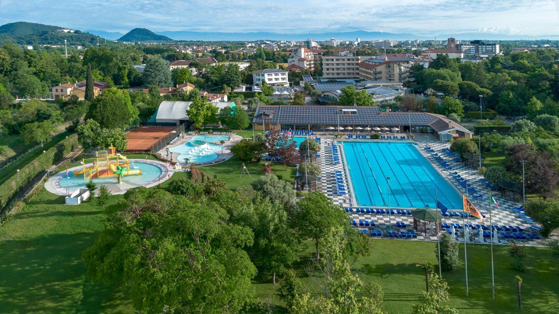 Hotel Petrarca Terme Montegrotto Terme Exterior foto