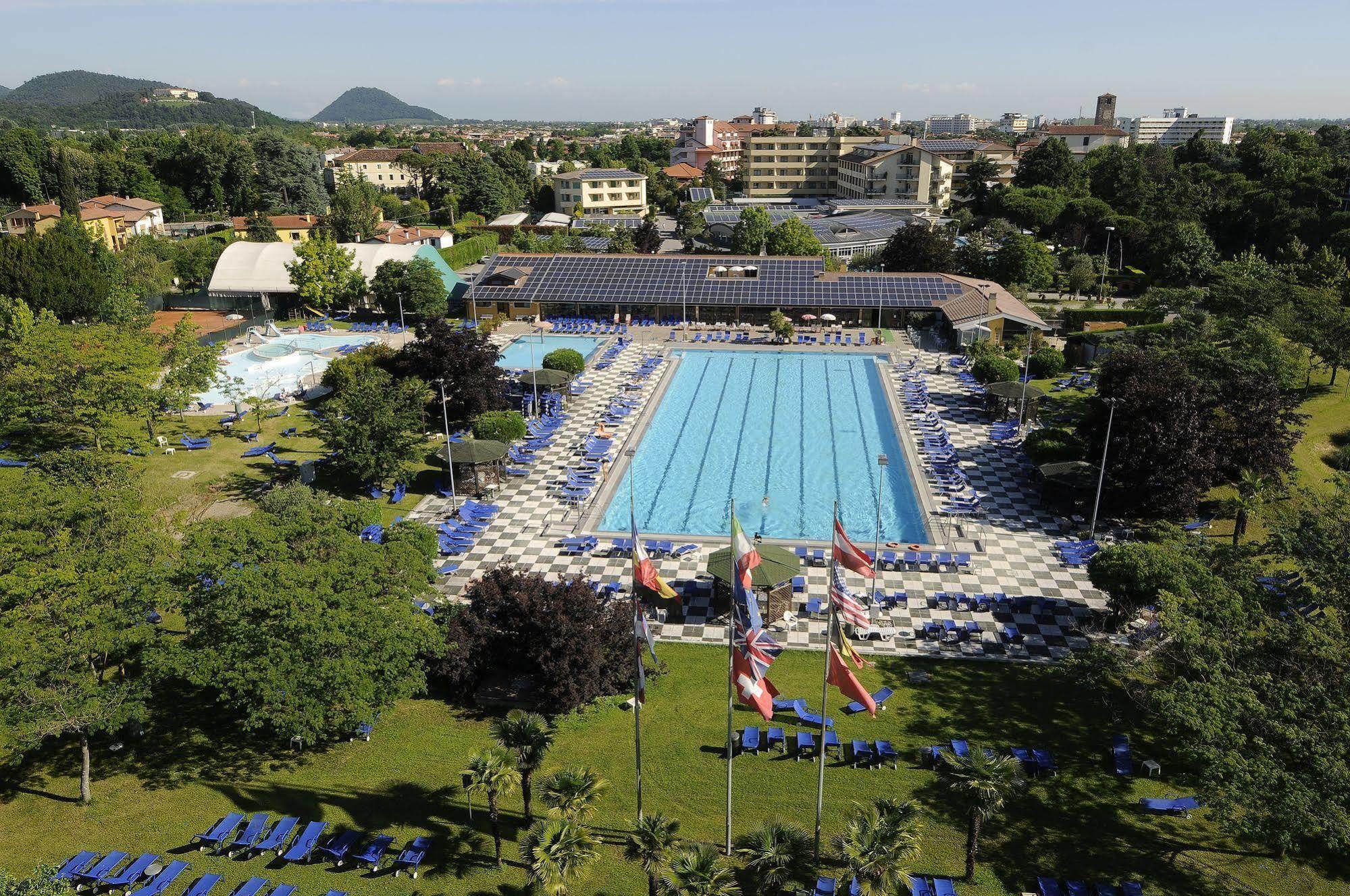 Hotel Petrarca Terme Montegrotto Terme Exterior foto